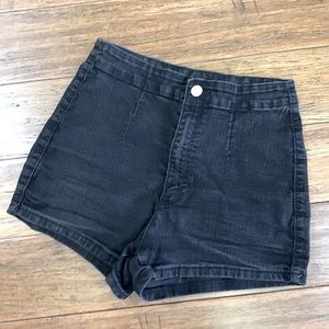WILD FABLE 10/30R black washed shorts